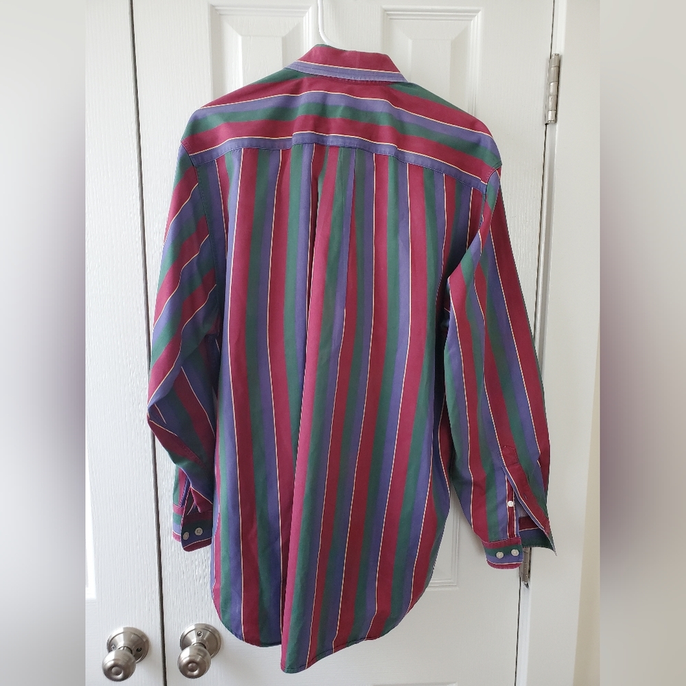 Vintage 90s button down! - Picture 2 of 3